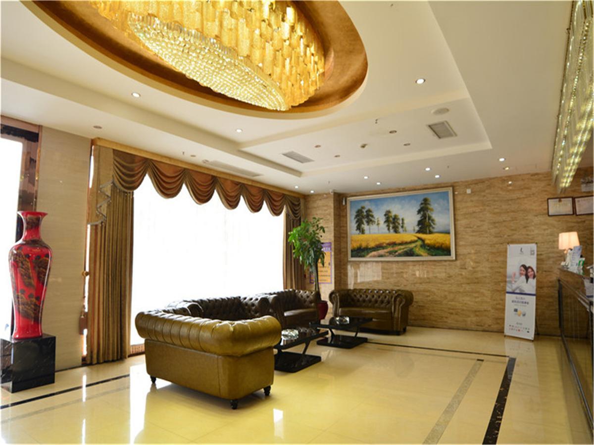 Lavande Hotel Wuhan Railway Station Exterior foto