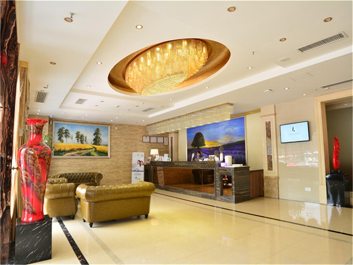 Lavande Hotel Wuhan Railway Station Exterior foto